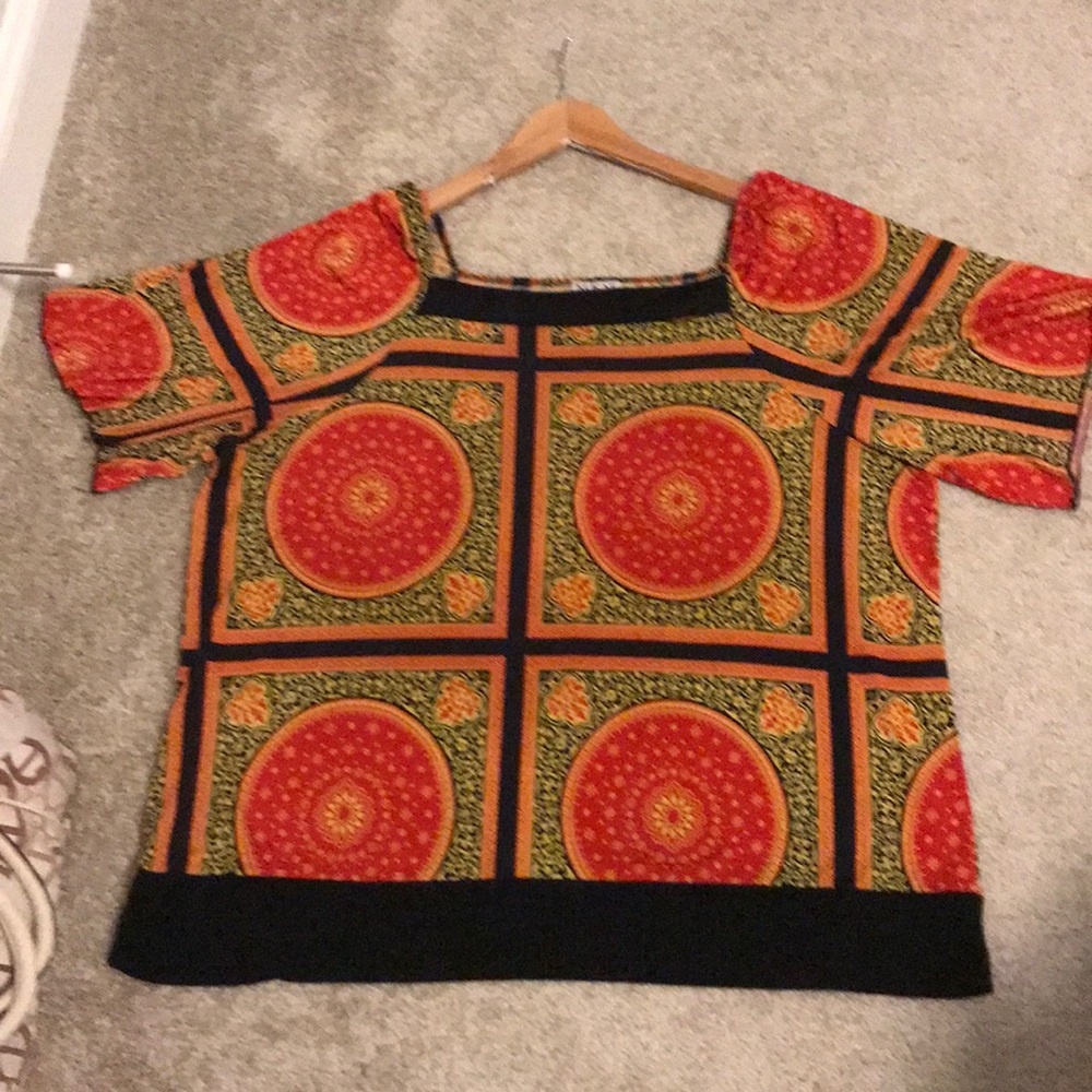 Beautiful nice colors Blouse 👚 🌺🌺🌺